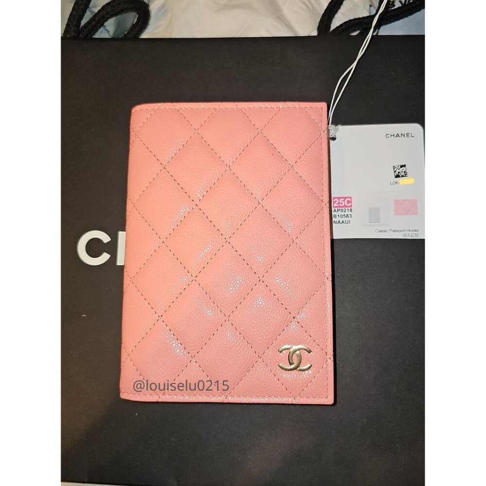 CHANEL Caviar Quilted Passport Holder Baby Pink NWT